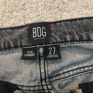 Perfect condition, slim straight legged, size 27 #URBANOUTFITTERS